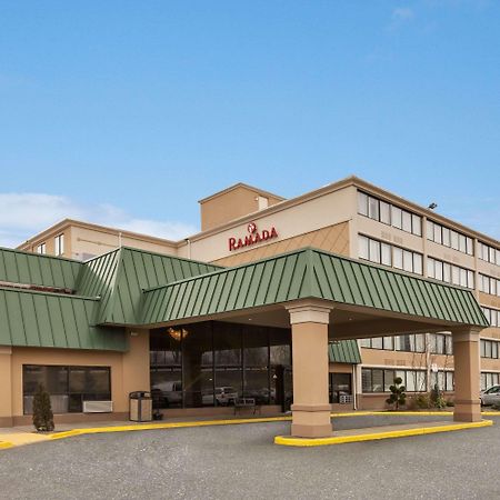 Ramada by Wyndham Rochelle Park Near Paramus Exteriör bild