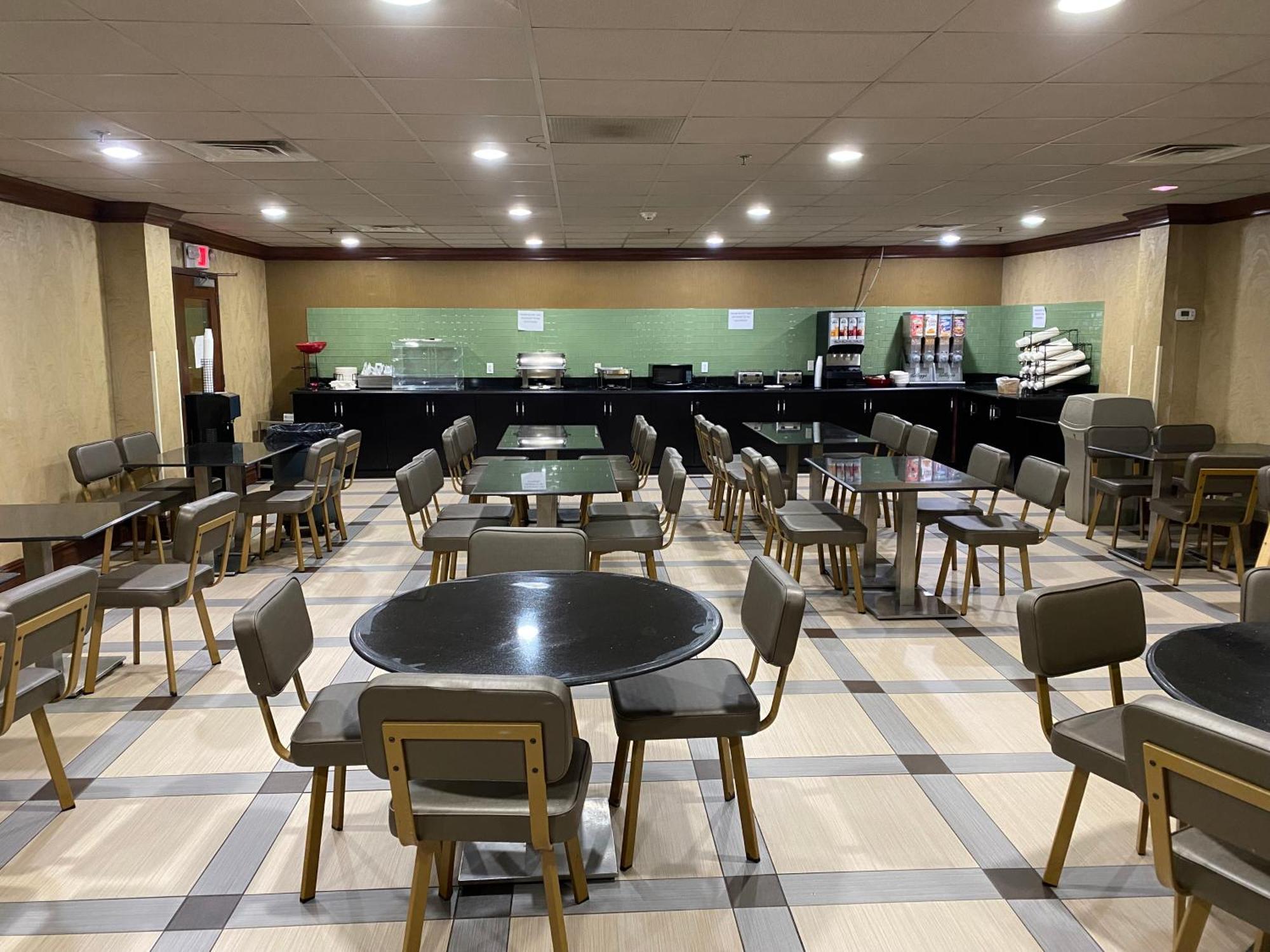 Ramada by Wyndham Rochelle Park Near Paramus Exteriör bild